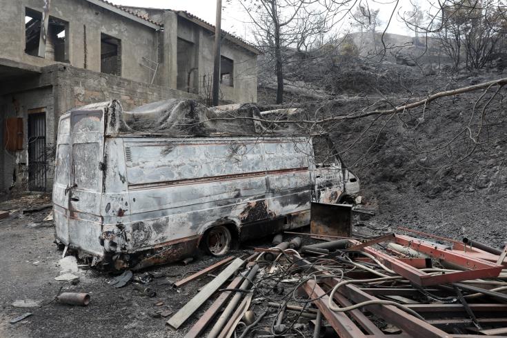 Υπό πλήρη έλεγχο η πυρκαγιά στον Αρακαπά, παραμένουν δυνάμεις για πιθανές αναζωπυρώσεις