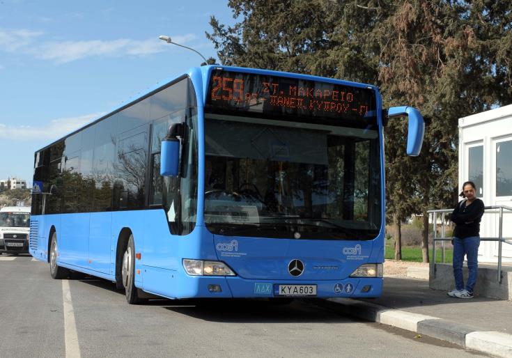 Κατευθυντήριες οδηγίες για οδηγούς επιβατικών μεταφορών εξέδωσε ο Υπουργός Μεταφορών