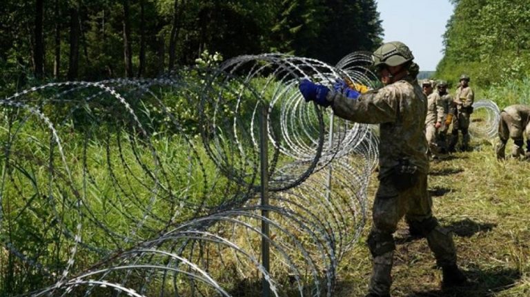 Νέο φράχτη, ύψους 2,5 μέτρων κατασκευάζει στα σύνορα με Λευκορωσία η Πολωνία