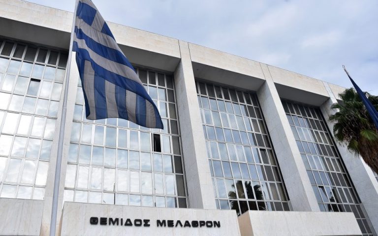 Παρέμβαση Εισαγγελέα Αρείου Πάγου για πλαστά πιστοποιητικά εμβολιασμού και νόσησης