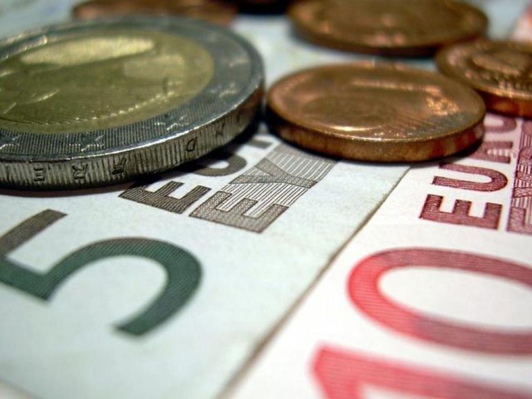 Αυξήθηκε κατά 5,5% το ωριαίο εργατικό κόστος το 3ο τρίμηνο 2022