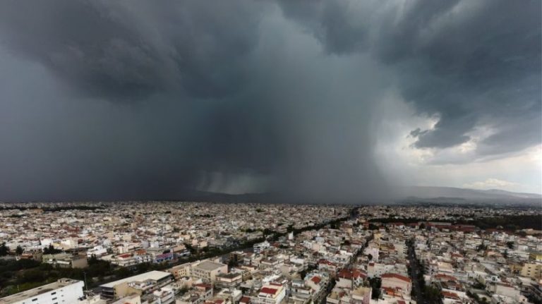 “Μπάλλος”: Με Έντονες Καταιγίδες και Ισχυρές Βροχοπτώσεις εξελίσσεται το νέο κύμα κακοκαιρίας, που πλήττει την Ελλάδα