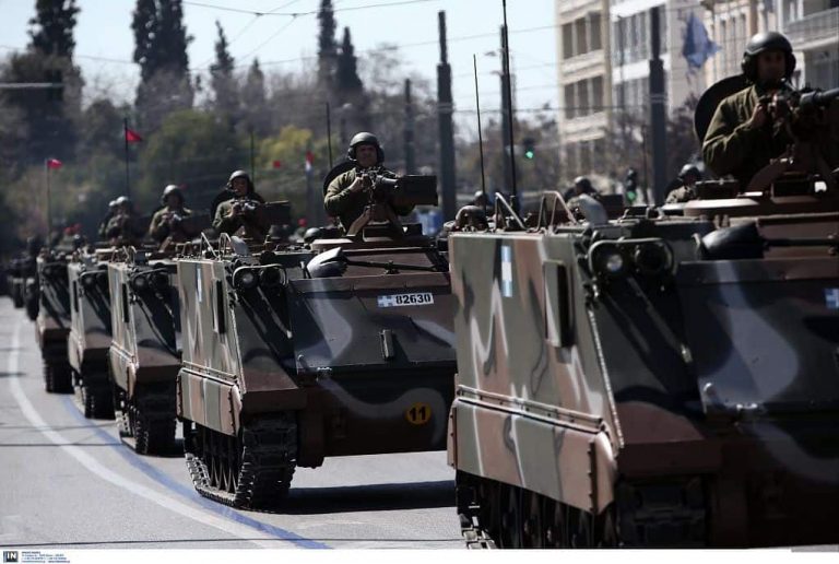 Στη στρατιωτική παρέλαση στη Θεσσαλονίκη ο ΥΠΑΜ