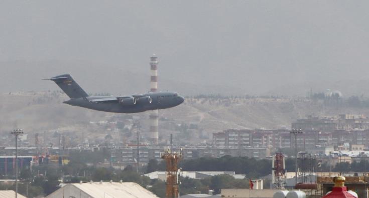 Πρώτη πτήση εκκένωσης Γερμανών και Αφγανών από την Καμπούλ μετά τον Αύγουστο