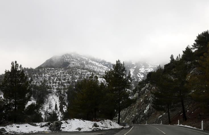 Χαμηλή ορατότητα σε δρόμους στις περιοχές Παναγιάς, Στατού, Πενταλιάς λόγω ομίχλης και βροχής