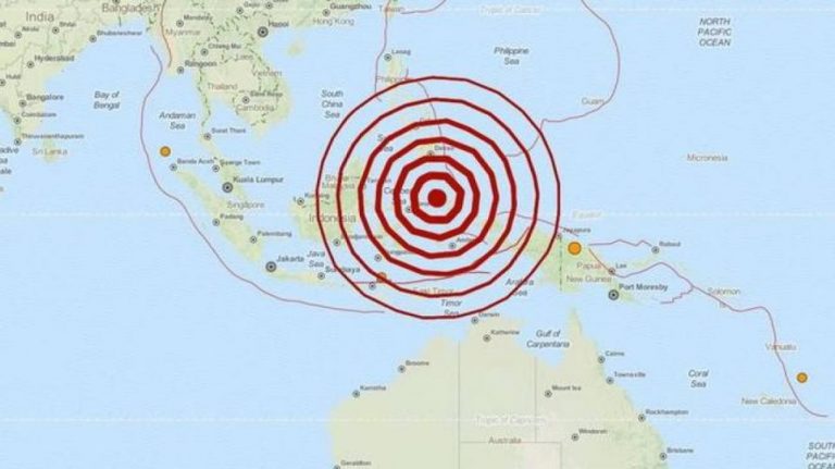 Σεισμική δόνηση 7,6 βαθμών, στην Ινδονησία, προειδοποιήσεις για τσουνάμι