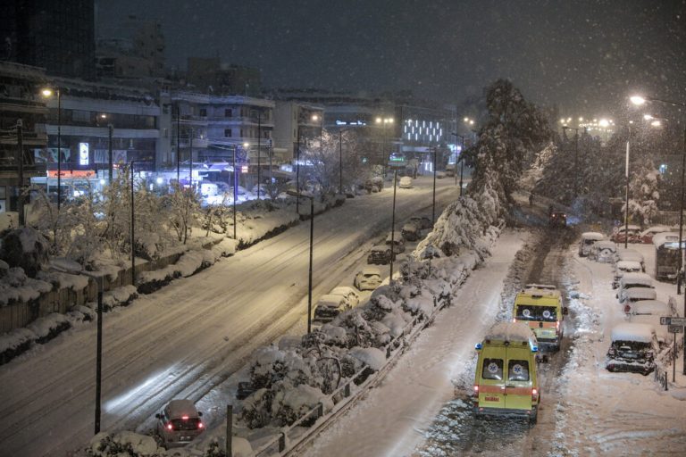 Ανοικτοί και προσβάσιμοι οι κεντρικοί δρόμοι της Αθήνας και προς τα νοσοκομεία