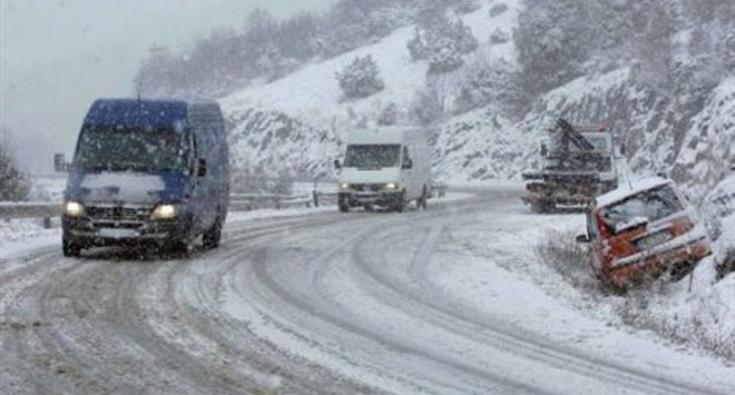 Οι άστατες καιρικές συνθήκες επηρεάζουν το οδικό δίκτυο, σύμφωνα με την Αστυνομία