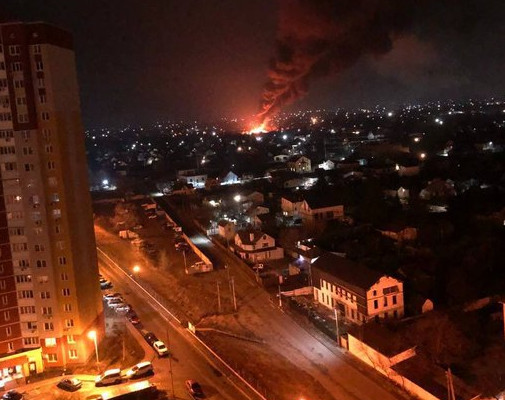 Συνεχίζεται η μάχη για το Κίεβο, ενώ η Δύση αυξάνει την πίεση στη Ρωσία