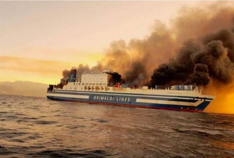 Φωτιά στο πλοίο Euroferry Olympia,του Ομίλου Grimaldi -Η Επιχείρηση διάσωσης των 290 επιβατών και πληρώματος