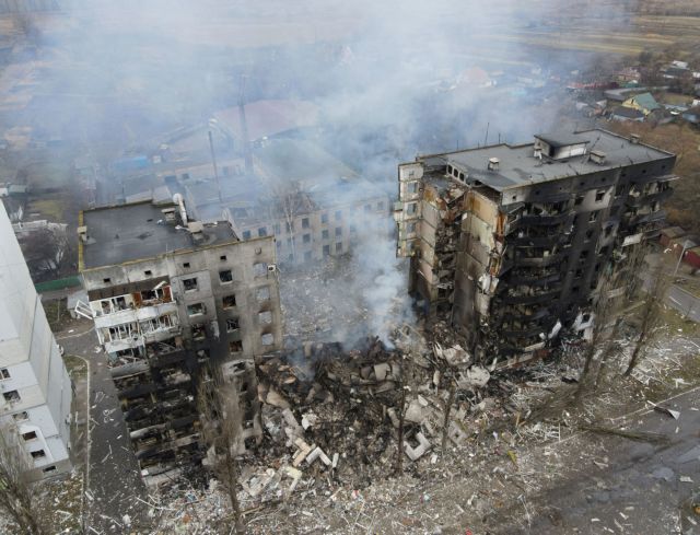 Η Ουκρανία απορρίπτει Ρωσικό Τελεσίγραφο να καταθέσει τα όπλα στη Μαριούπολη