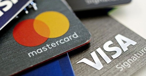 Visa και Mastercard διακόπτουν τη δραστηριότητά τους στη Ρωσία