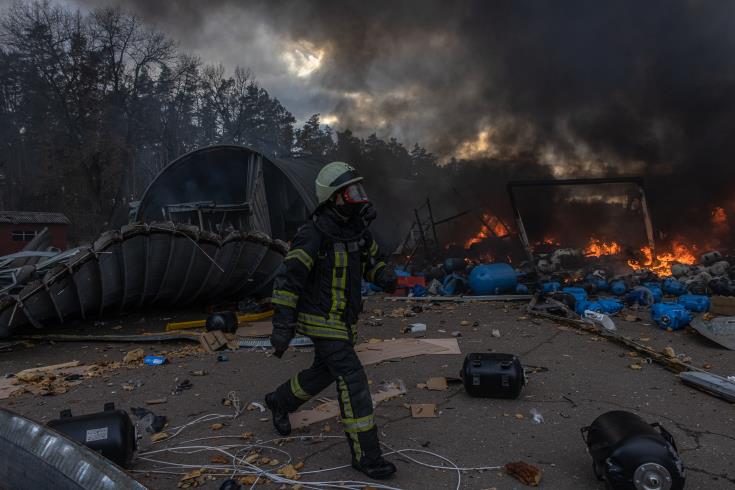 Εκτός λειτουργίας 61 νοσοκομεία λόγω ρωσικών επιθέσεων, 3 νεκροί και 3 τραυματίες από έκρηξη νάρκης