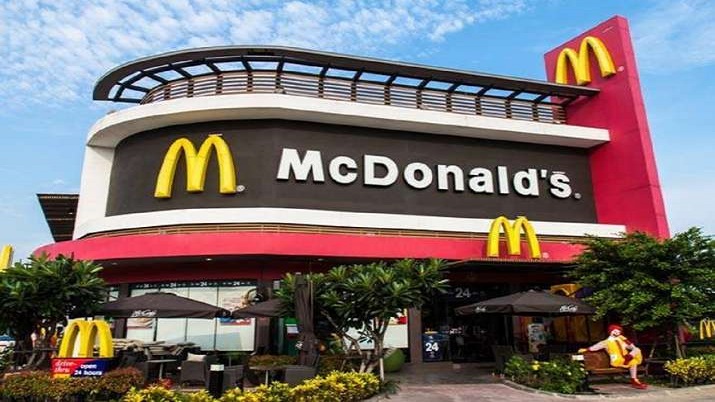 Φεύγουν και τα McDonald’s από τη Ρωσία