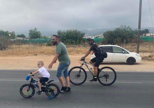 Οι δύο μικροί ήρωες ο Λουκάς και ο Ηρακλής ποδηλάτησαν προς ενίσχυση της αποθεραπείας της μικρής Εβελίνα