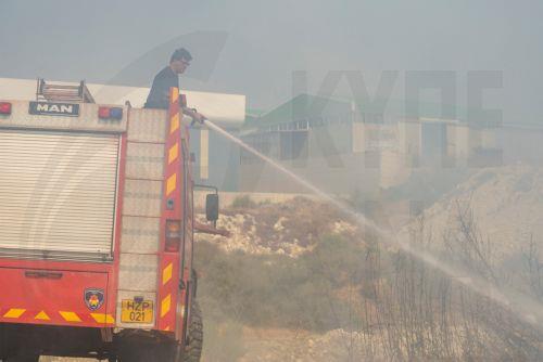 Υπό έλεγχο πυρκαγιά, που ξέσπασε στην περιοχή Αγίου Συλά στη Λεμεσό