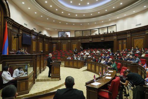 Aλληλοκατηγορίες Αρμενίας – Αζερμπαϊτζάν για παραβίαση της εκεχειρίας