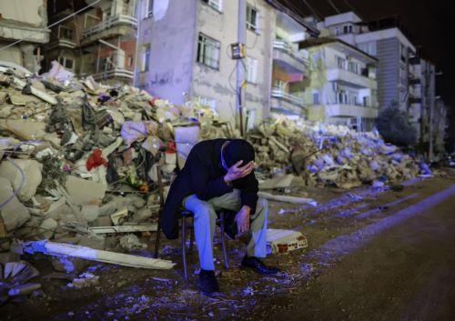 Τουλάχιστον έξι νεκροί από τη σεισμική δραστηριότητα στην Αντιόχεια