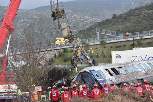 Οι δικηγόροι εξετάζουν να παρέμβουν στην υπόθεση του σιδηροδρομικού δυστυχήματος των Τεμπών