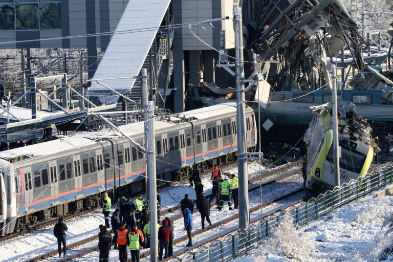 Δύο νεκροί και 16 τραυματίες σε σιδηροδρομικό δυστύχημα στην πόλη Καλιούμπ στην Αίγυπτο