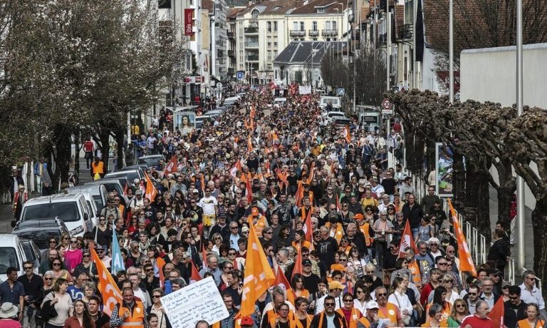 Μια ακόμη εβδομάδα απεργιών για το συνταξιοδοτικό ετοιμάζεται να ζήσει η Γαλλία