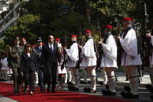 Επίσημη υποδοχή του Προέδρου Χριστοδουλίδη από την Πρόεδρο της Ελληνικής Δημοκρατίας