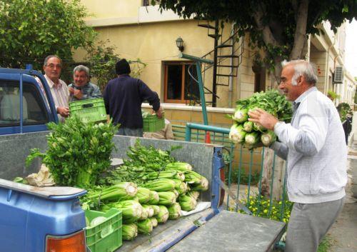 Προσφορά τροφίμων στο Κοινωνικό Παντοπωλείο Δήμου Λάρνακας