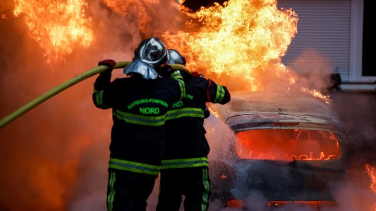 Τρίτη νύχτα ταραχών στη Γαλλία μετά το θάνατο έφηβου από σφαίρα αστυνομικού