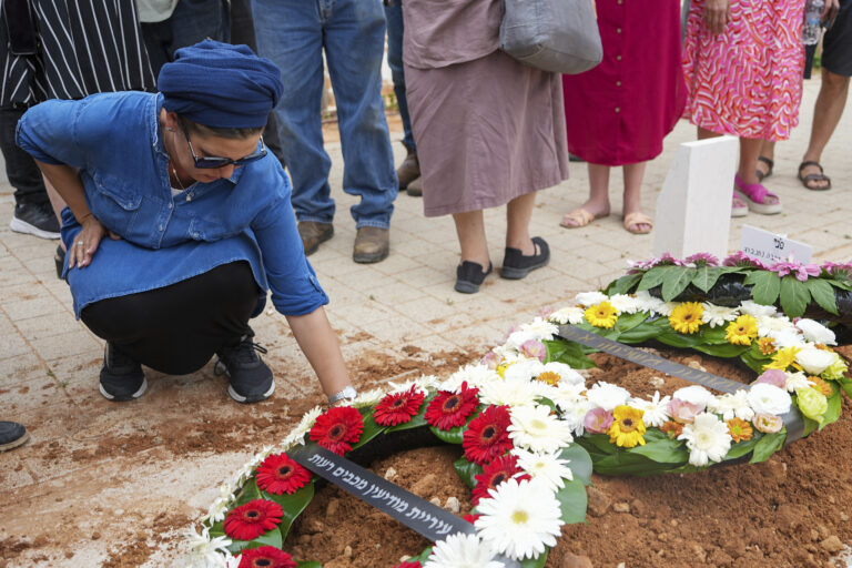 Ισραηλινή που τραυματίστηκε σε επίθεση πέθανε μετά από 22 χρόνια σε κώμα