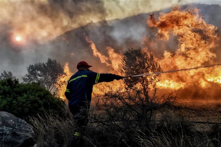 Βελτιωμένη η εικόνα με πυρκαγιές στην Ελλάδα, δεν υπάρχει κάποιο ενιαίο μέτωπο